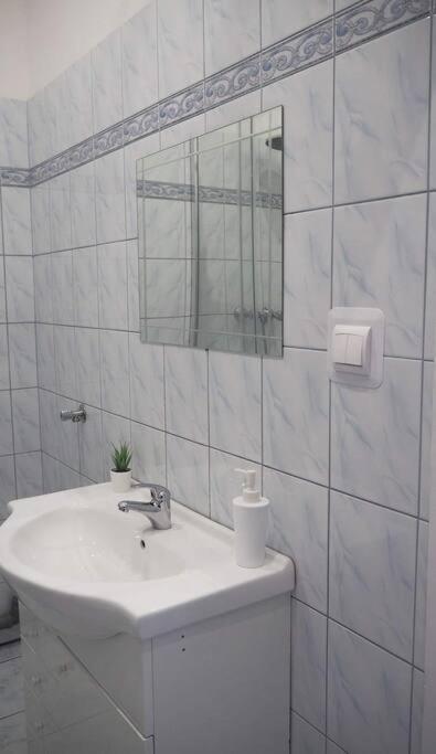 Old Town Apartment คราคูฟ ภายนอก รูปภาพ